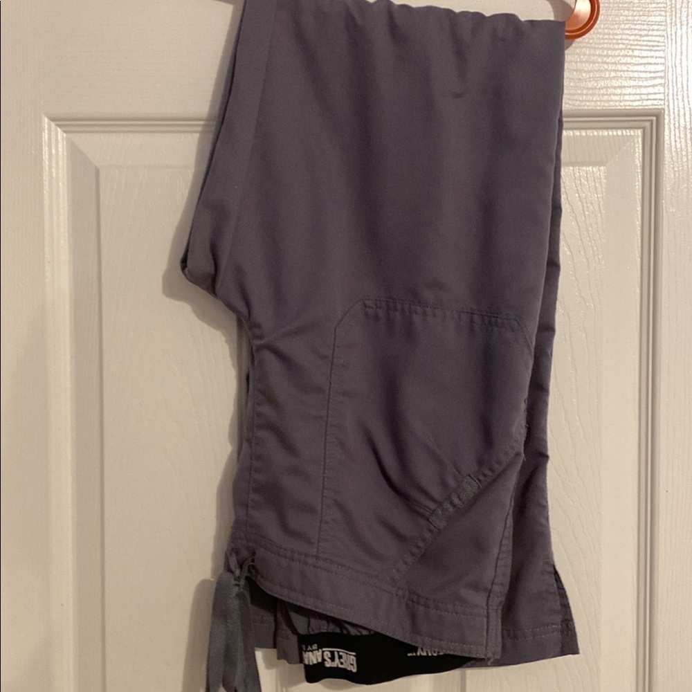 Scrub pants